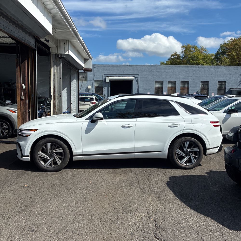 2026 Genesis GV70 3.5T Sport Advanced