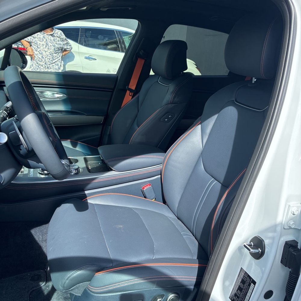 2026 Genesis GV70 3.5T Sport Advanced