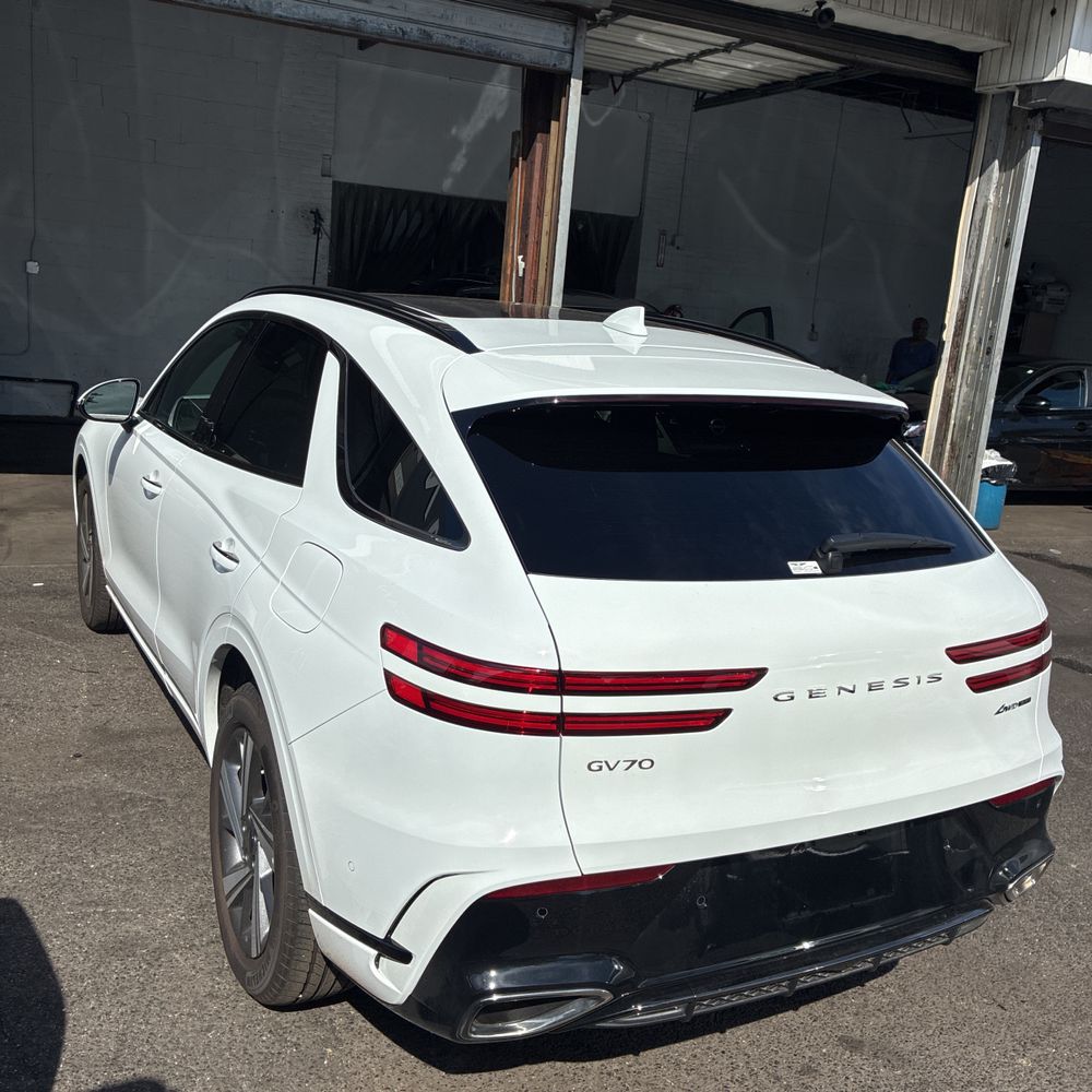 2026 Genesis GV70 3.5T Sport Advanced