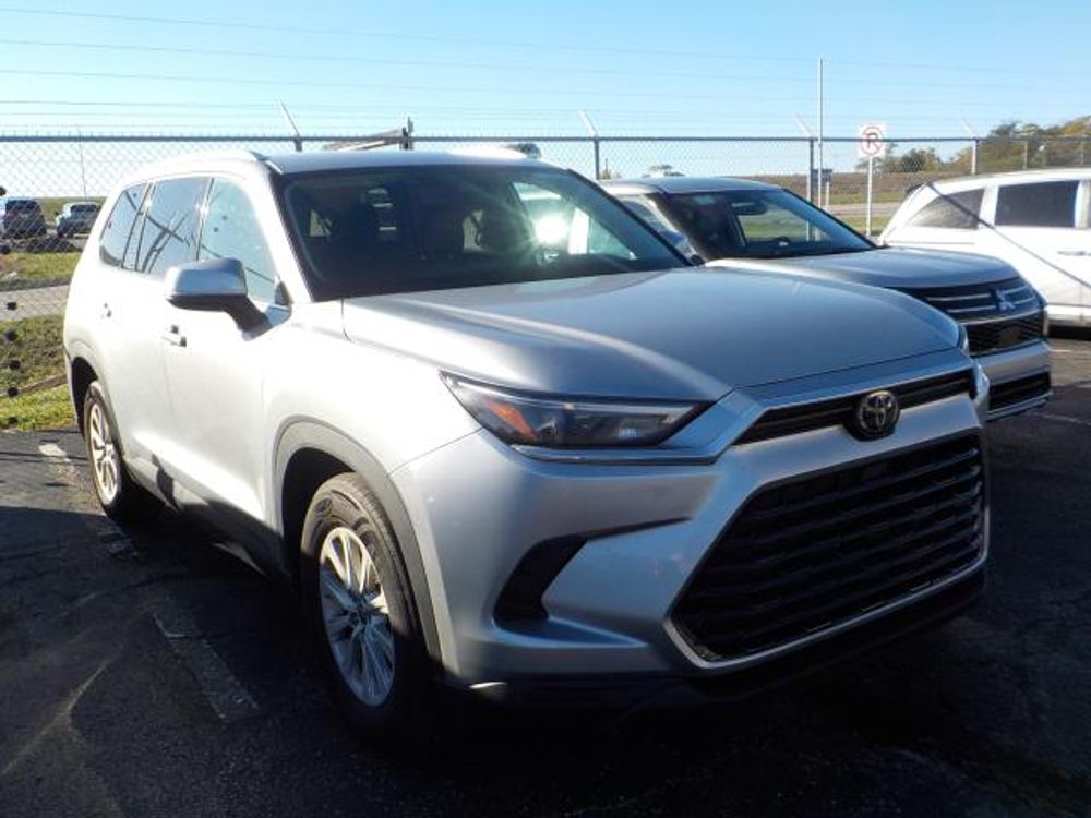 2025 Toyota Grand Highlander XLE