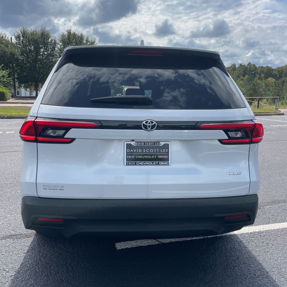 2024 Toyota Grand Highlander XLE