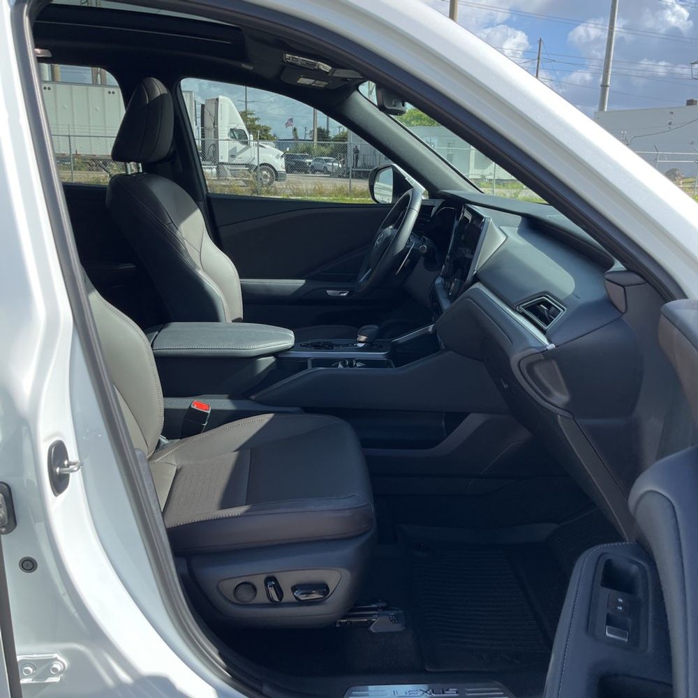 2025 Lexus TX 350 Premium