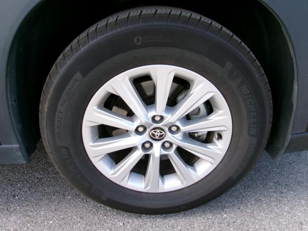 2025 Toyota Grand Highlander LE