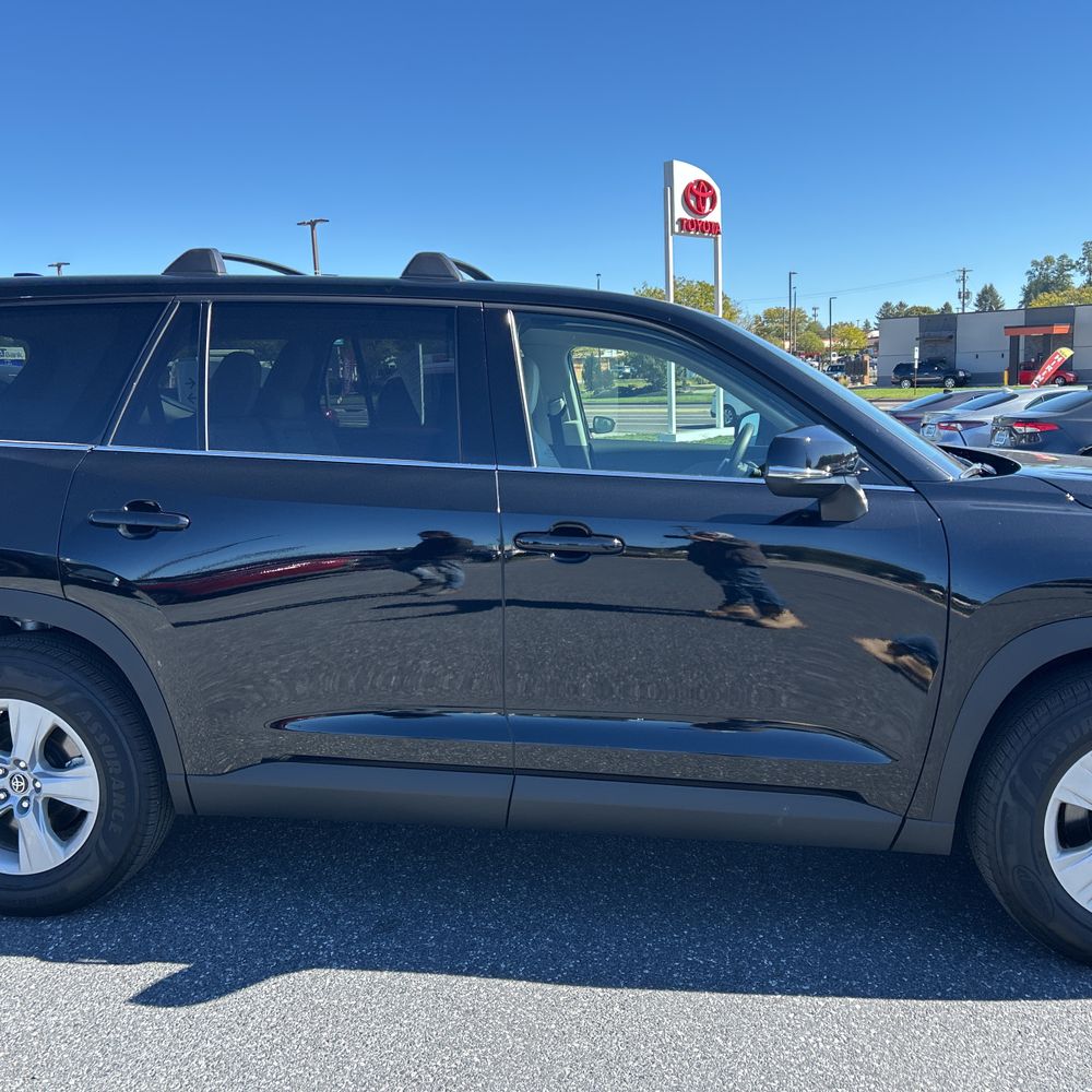 2025 Toyota Grand Highlander LE