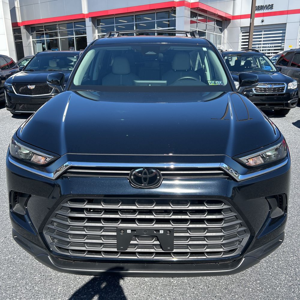 2025 Toyota Grand Highlander LE