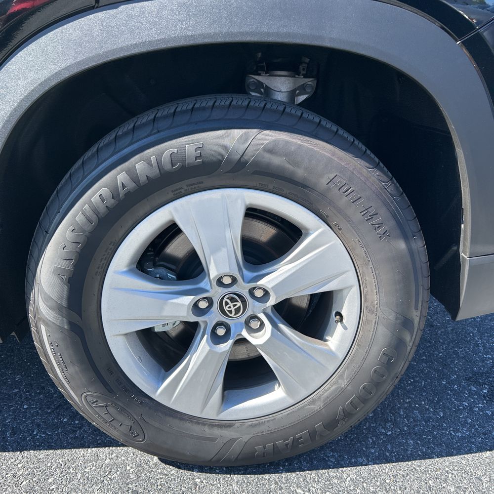 2025 Toyota Grand Highlander LE