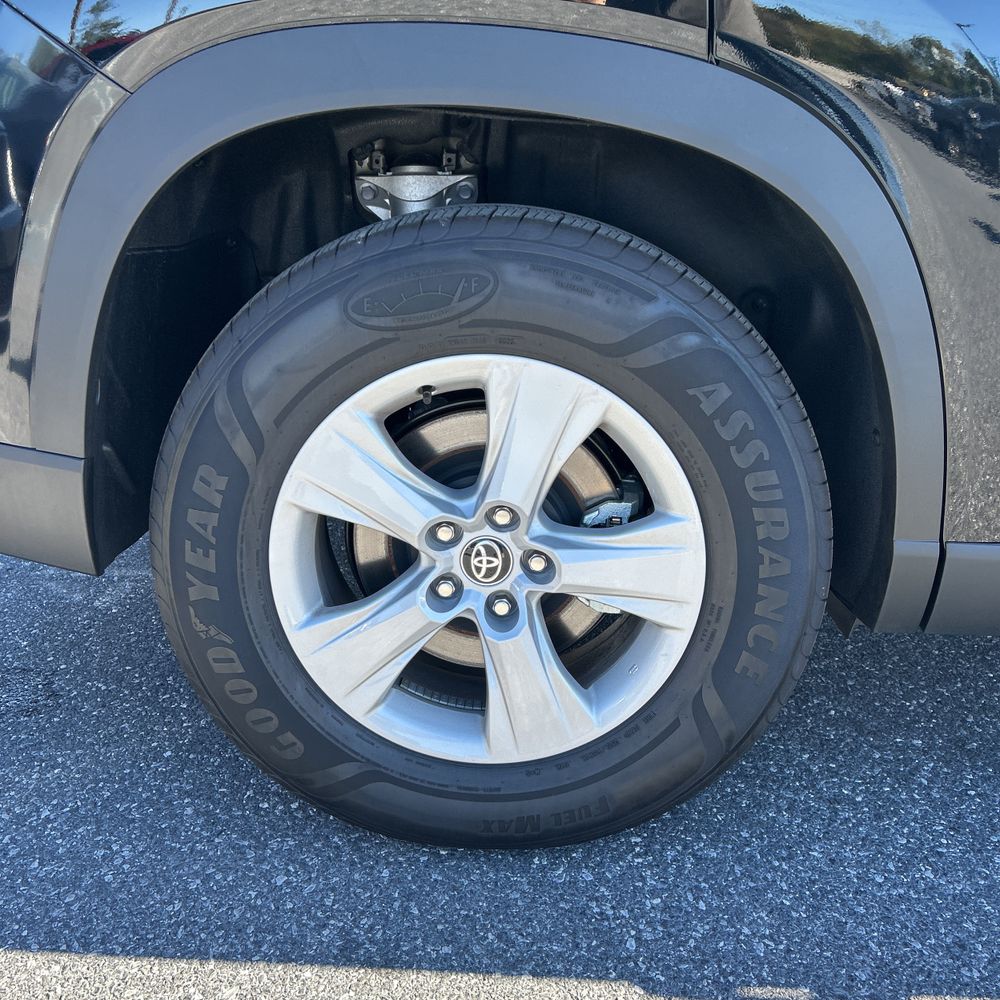 2025 Toyota Grand Highlander LE