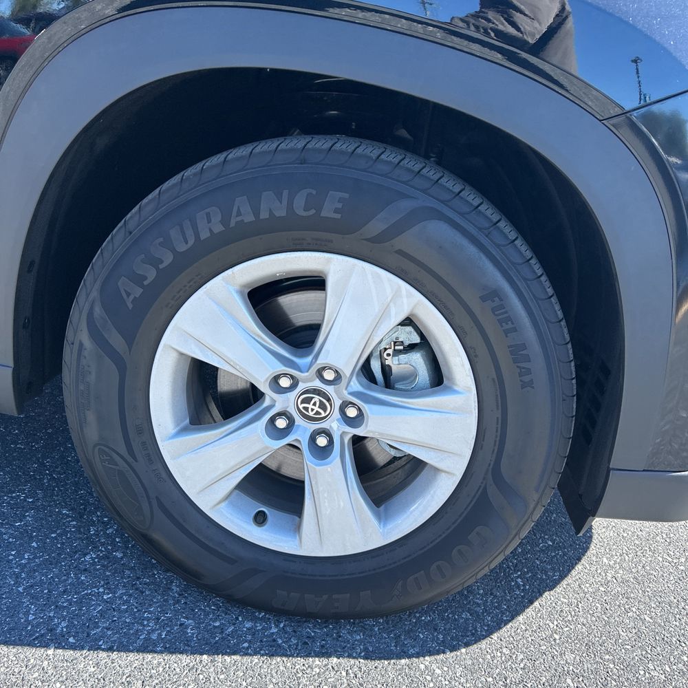 2025 Toyota Grand Highlander LE