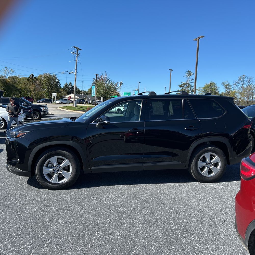 2025 Toyota Grand Highlander LE