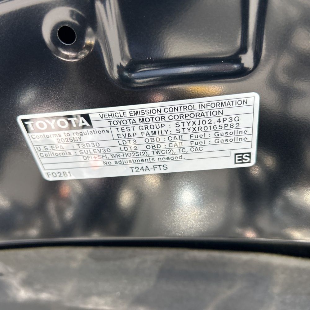 2025 Toyota Grand Highlander LE