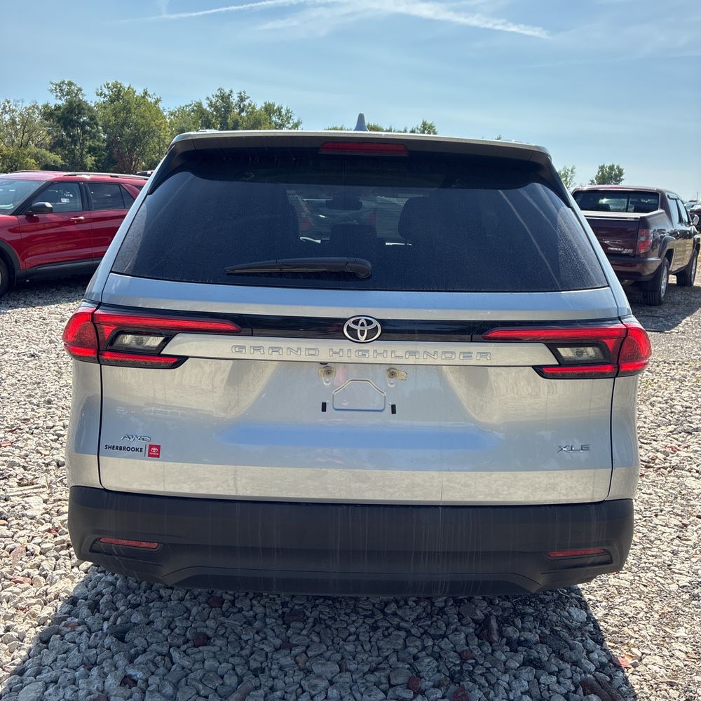 2024 Toyota Grand Highlander XLE
