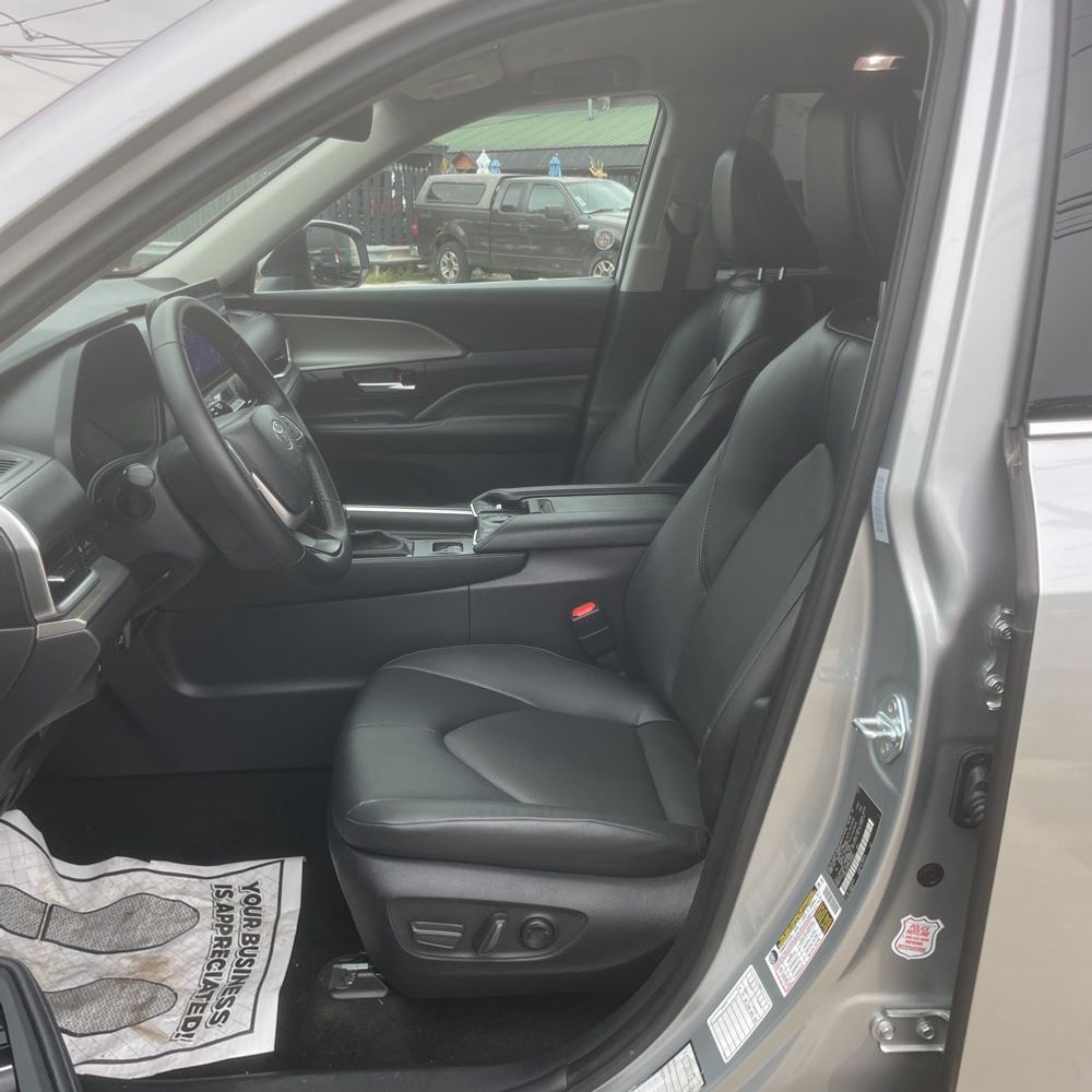 2025 Toyota Grand Highlander XLE