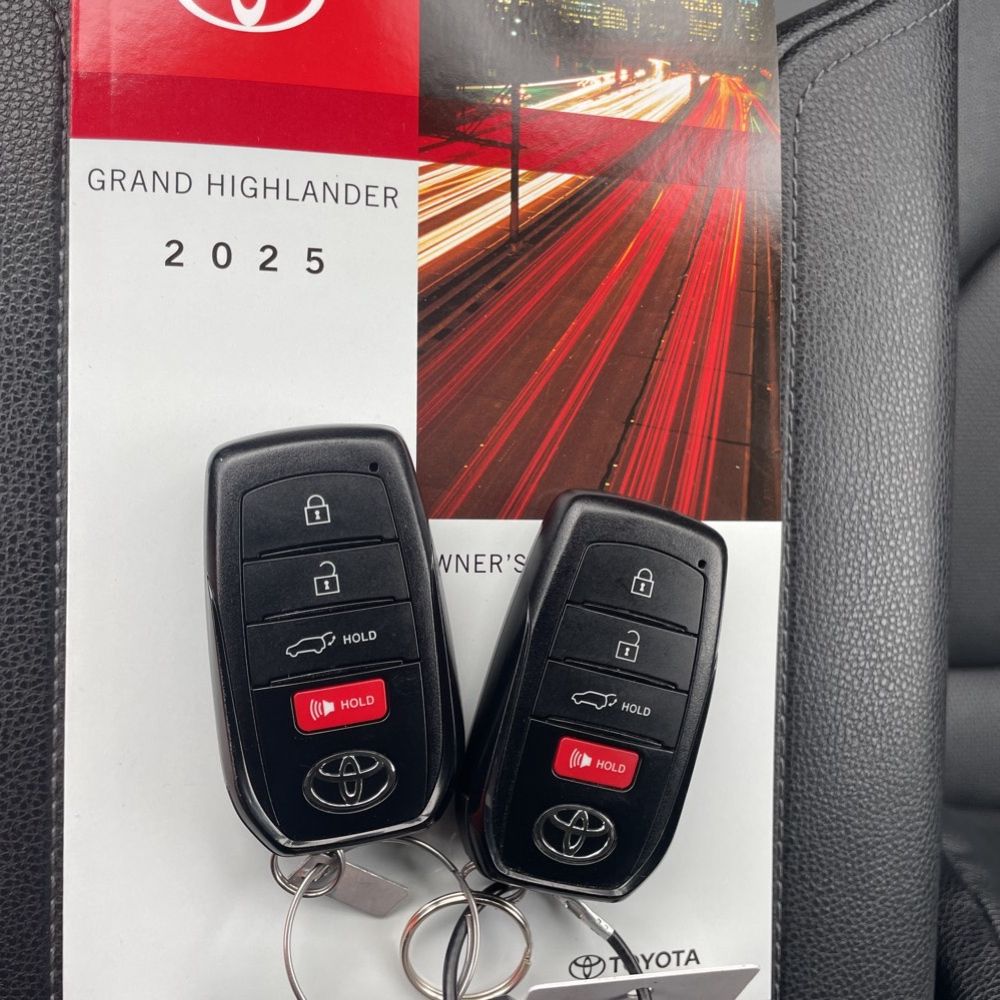 2025 Toyota Grand Highlander XLE