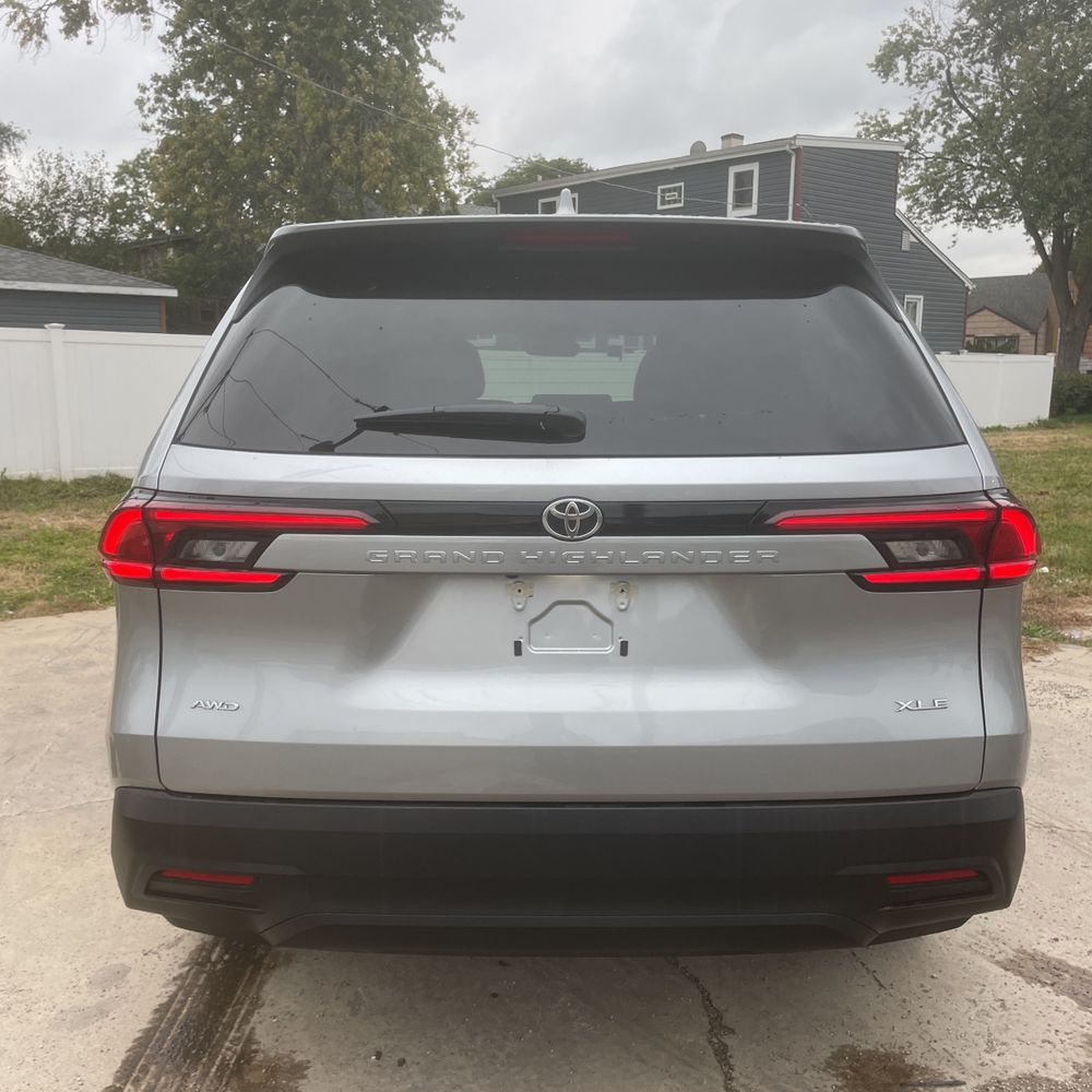 2025 Toyota Grand Highlander XLE