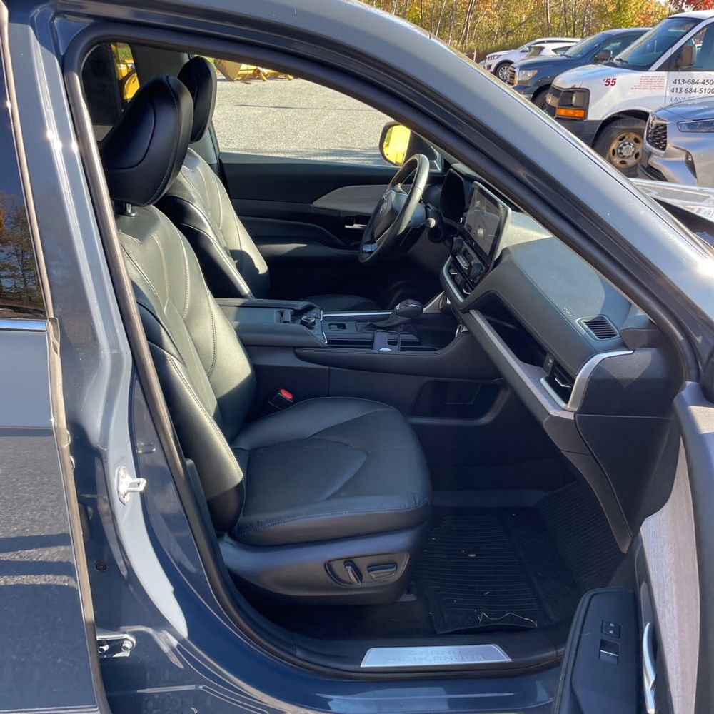 2024 Toyota Grand Highlander Platinum
