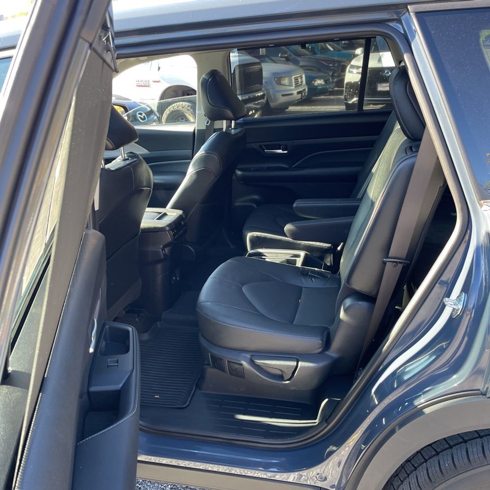 2024 Toyota Grand Highlander Platinum
