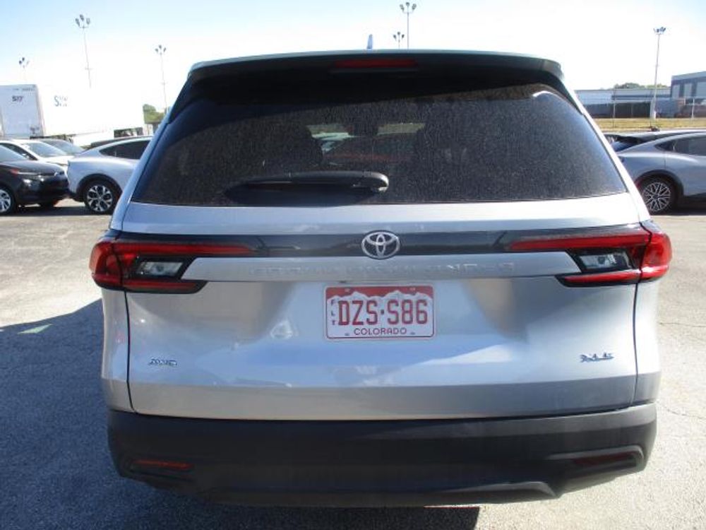 2025 Toyota Grand Highlander LE