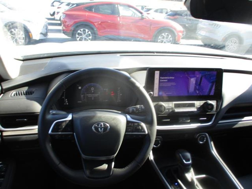 2025 Toyota Grand Highlander LE