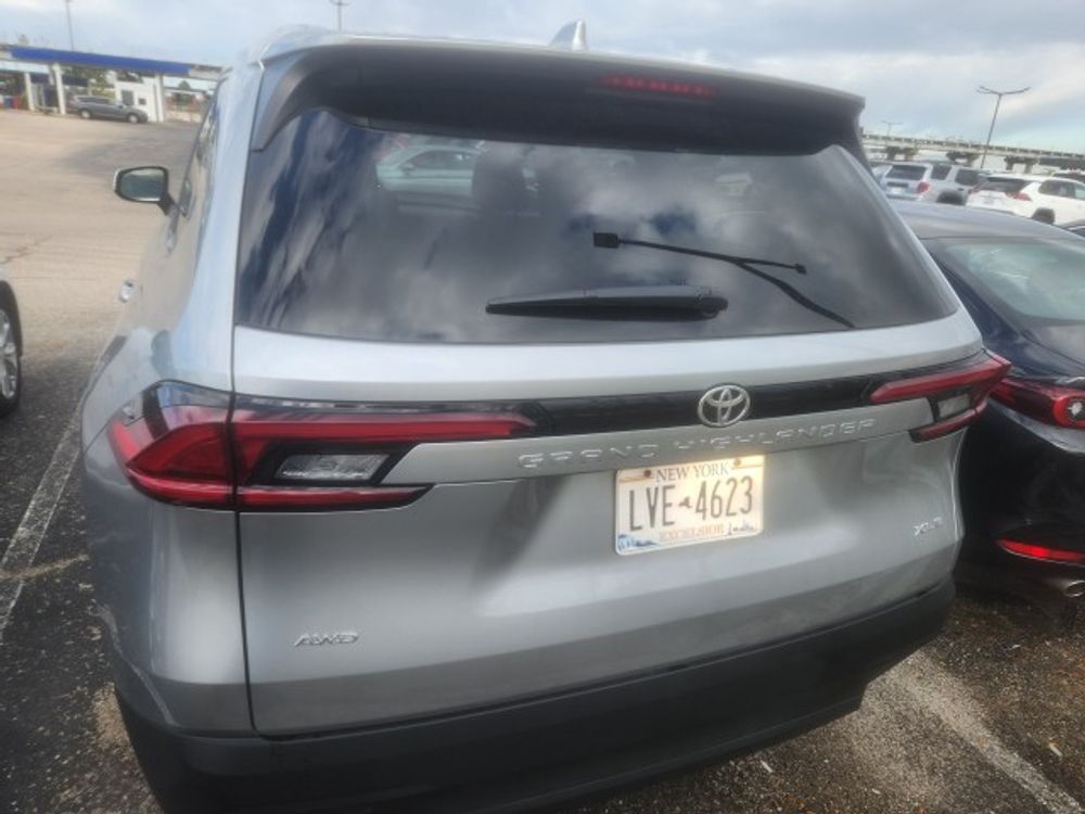2025 Toyota Grand Highlander XLE