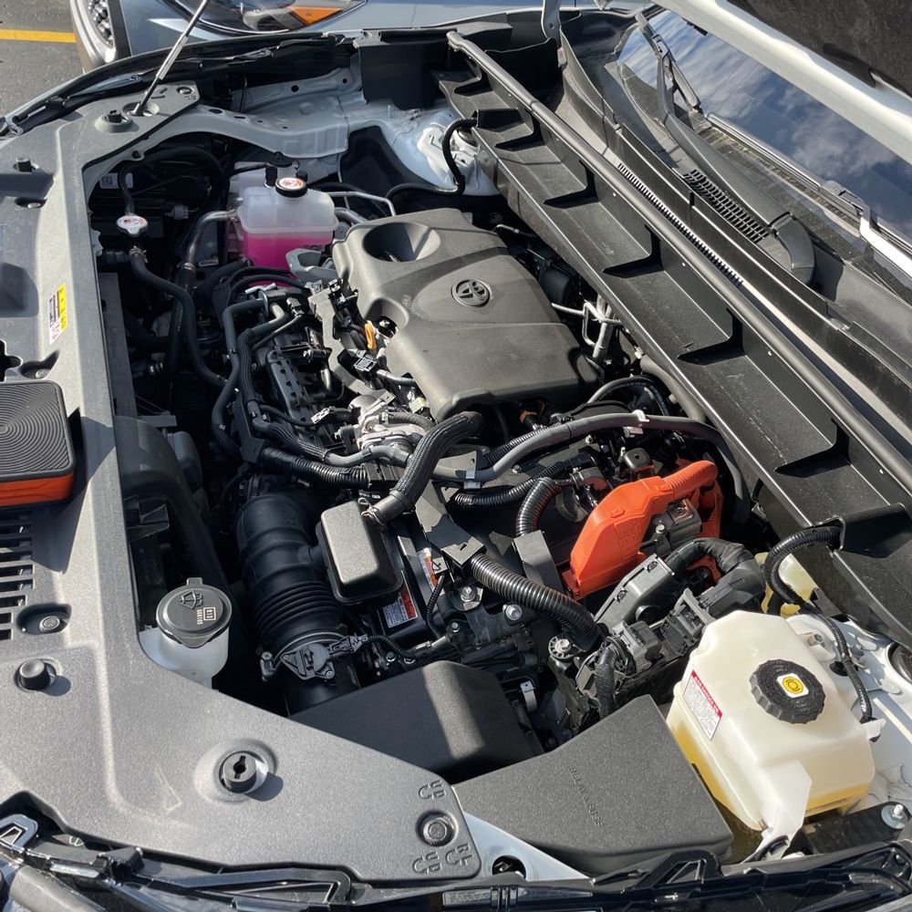 2023 Toyota Highlander Hybrid Bronze Edition