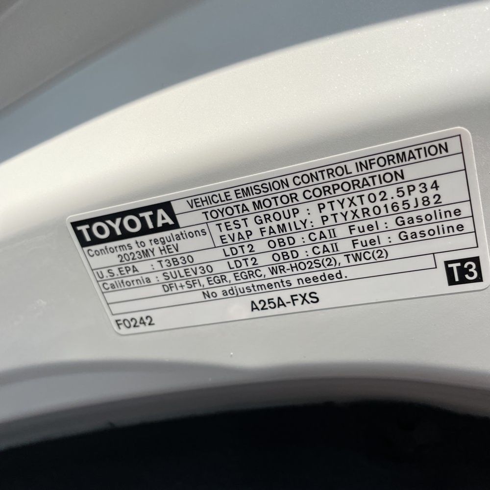 2023 Toyota Highlander Hybrid Bronze Edition