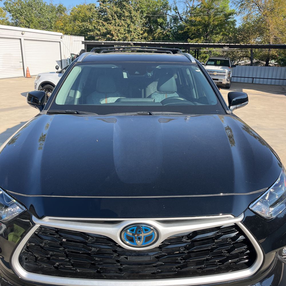 2023 Toyota Highlander Hybrid Bronze Edition