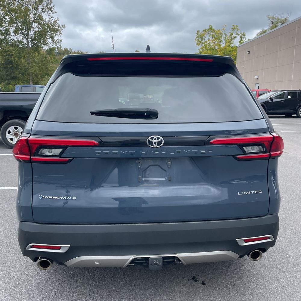 2024 Toyota Grand Highlander Hybrid MAX Limited