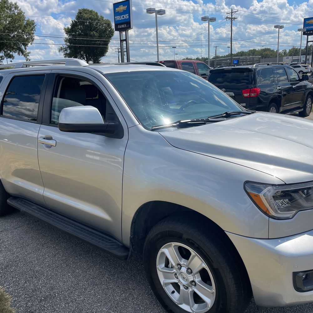2022 Toyota Sequoia SR5