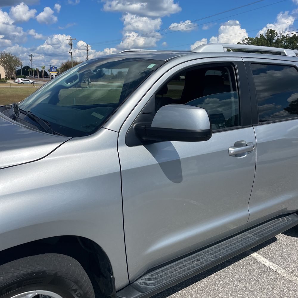 2022 Toyota Sequoia SR5