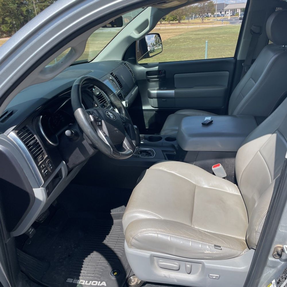 2022 Toyota Sequoia SR5