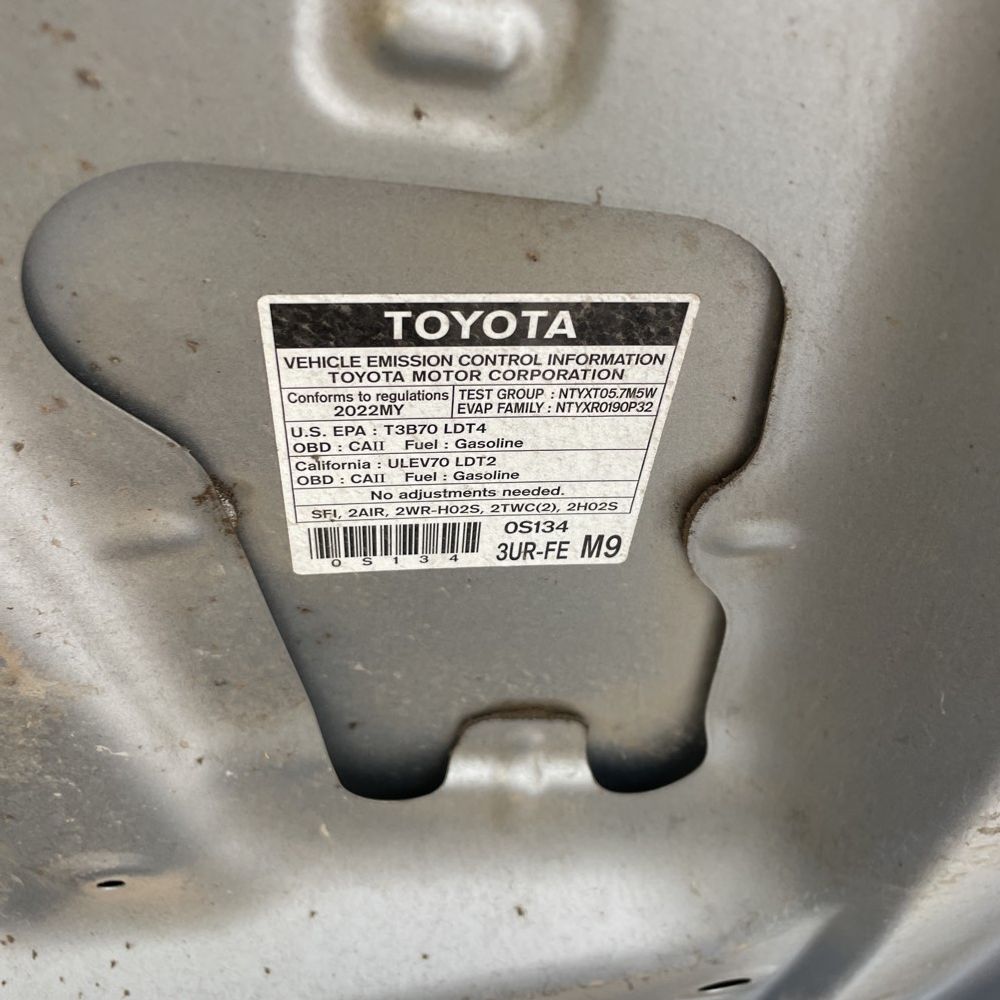 2022 Toyota Sequoia SR5