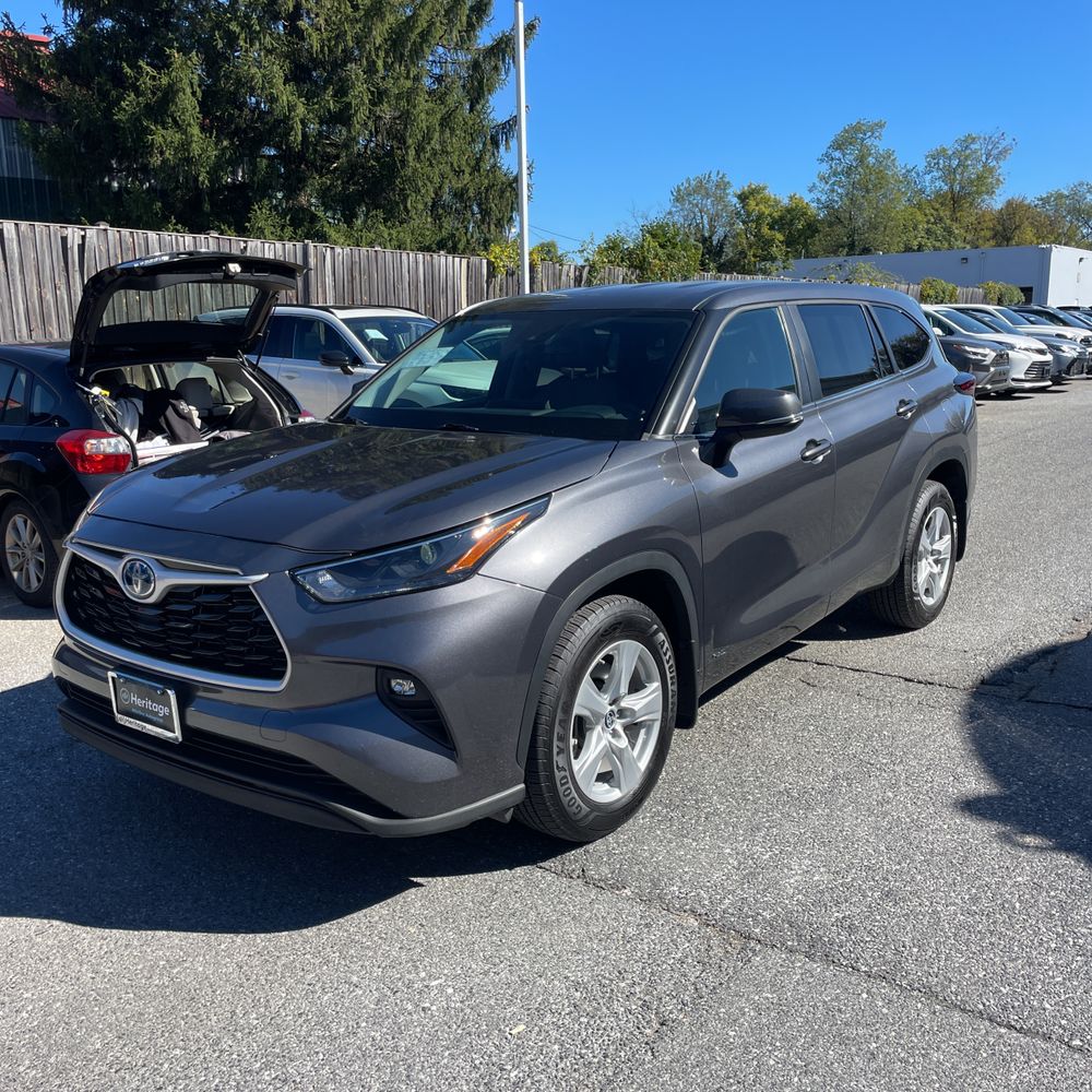 2024 Toyota Highlander Hybrid LE