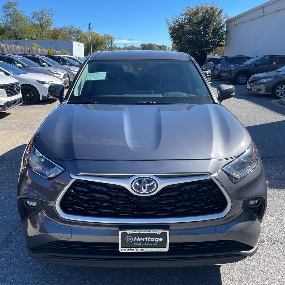 2024 Toyota Highlander Hybrid LE