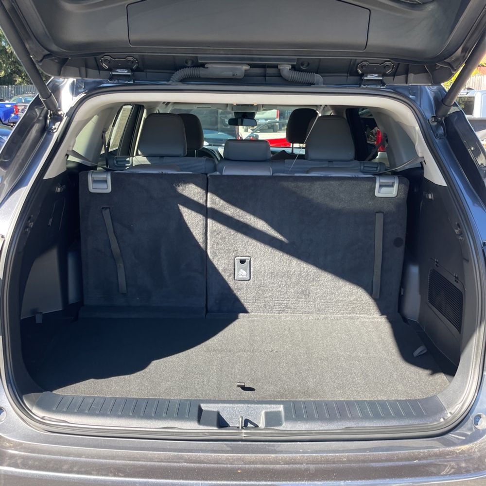 2024 Toyota Highlander Hybrid LE