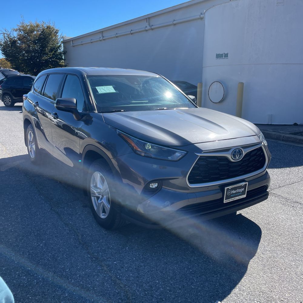 2024 Toyota Highlander Hybrid LE