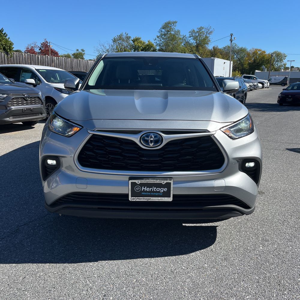 2024 Toyota Highlander Hybrid LE