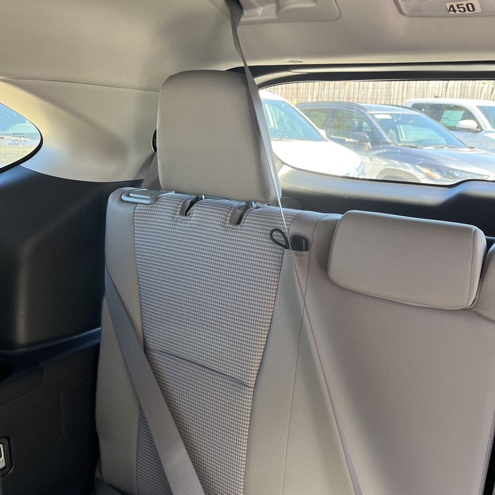 2024 Toyota Highlander Hybrid LE