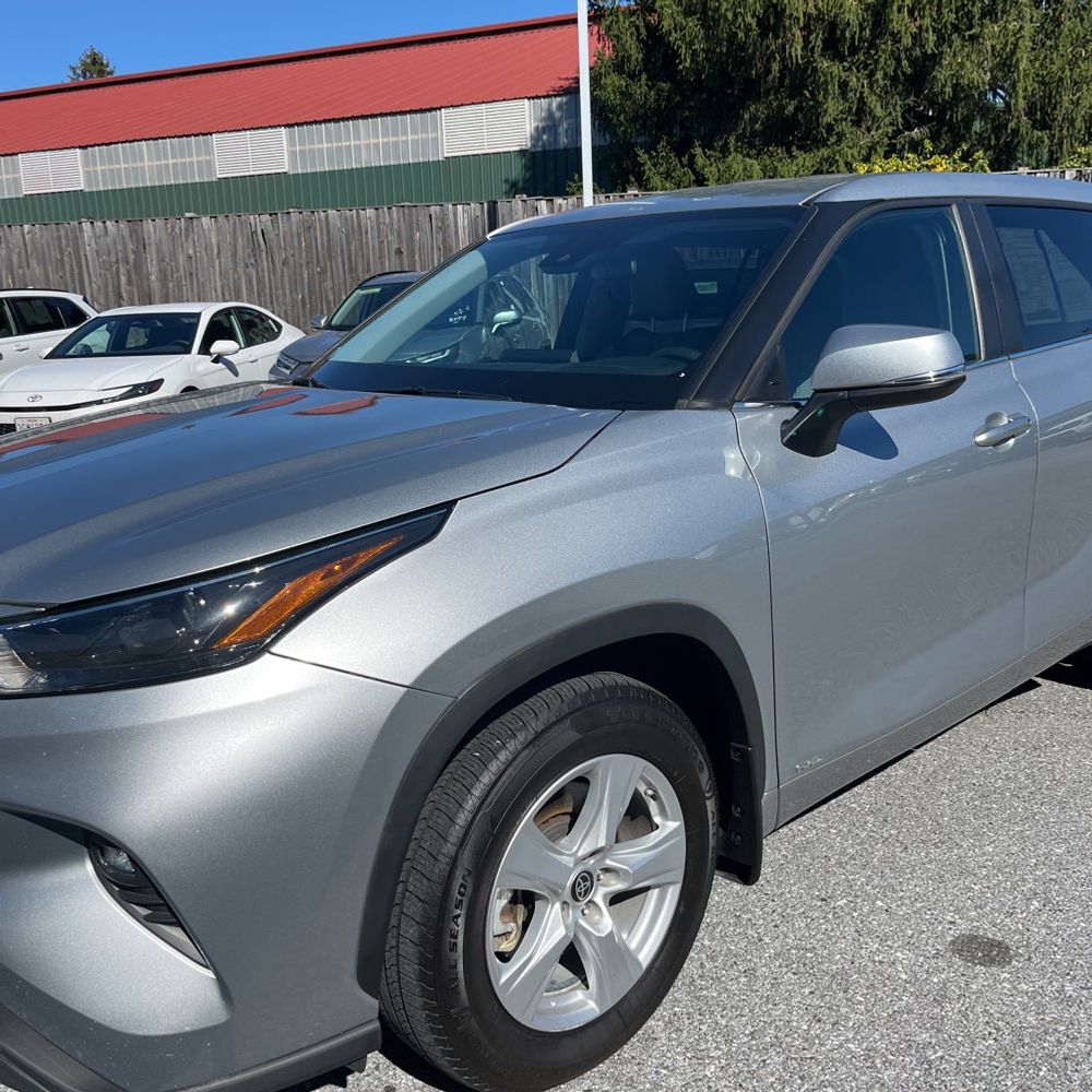 2024 Toyota Highlander Hybrid LE
