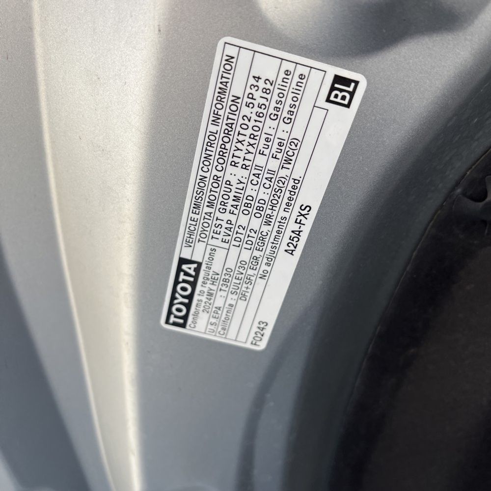 2024 Toyota Highlander Hybrid LE
