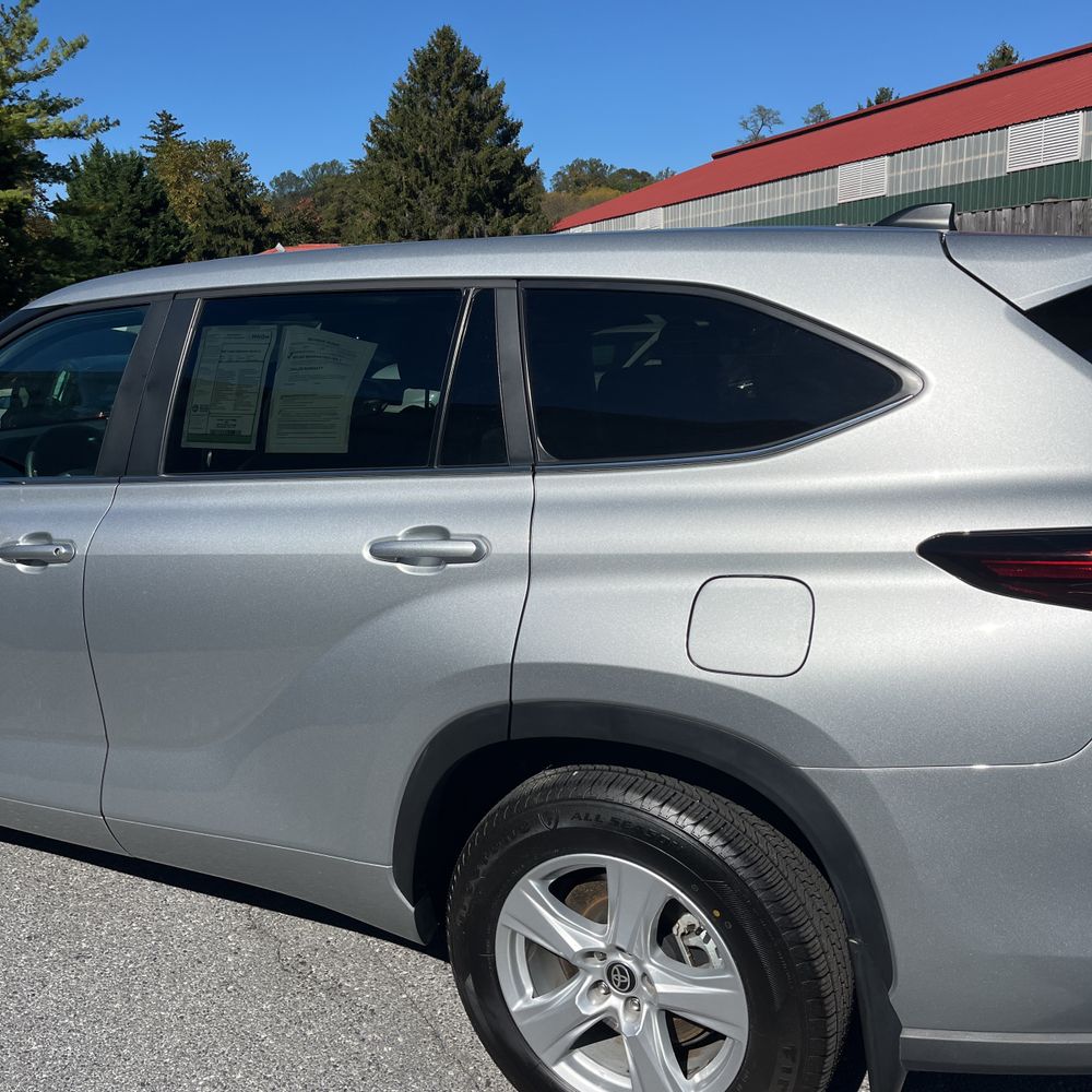 2024 Toyota Highlander Hybrid LE