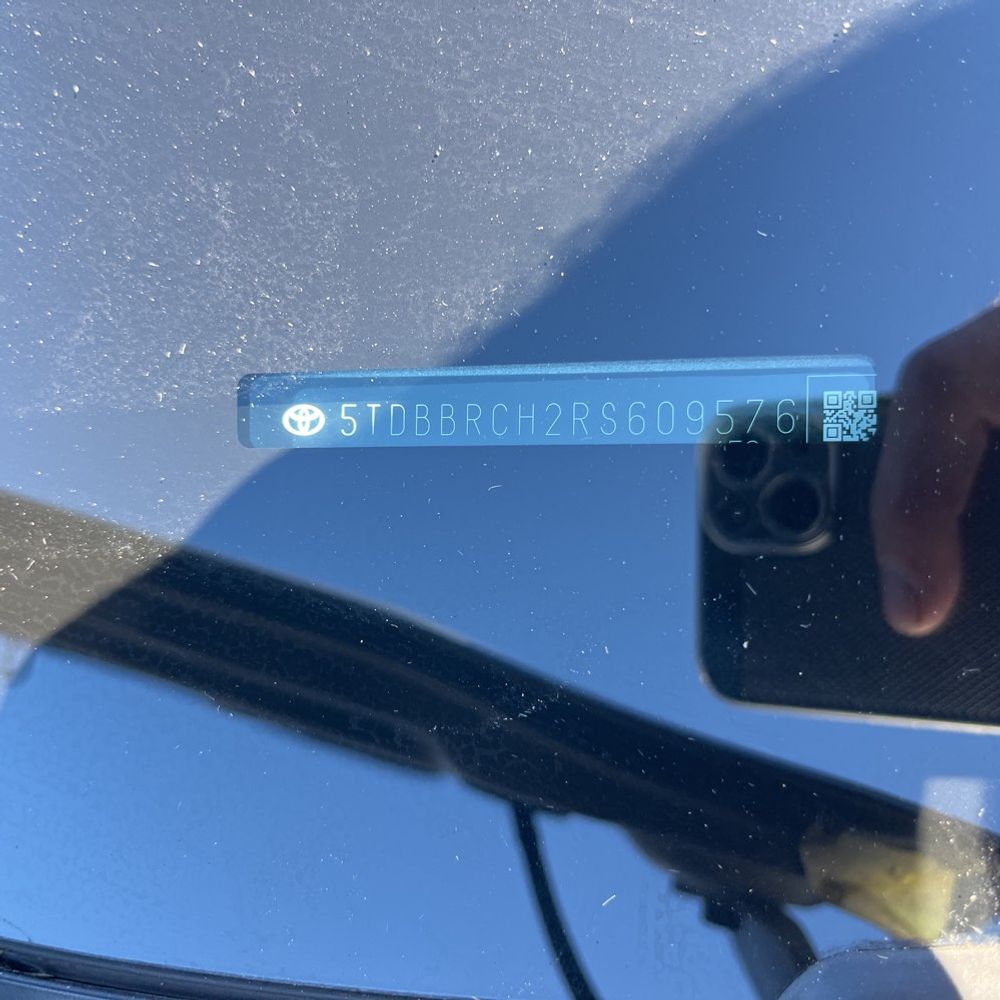 2024 Toyota Highlander Hybrid LE