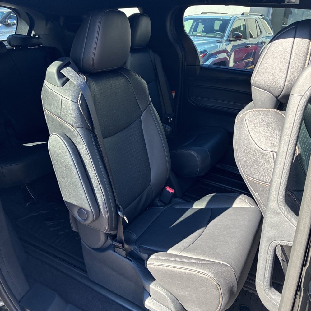 2025 Toyota Sienna Woodland Edition