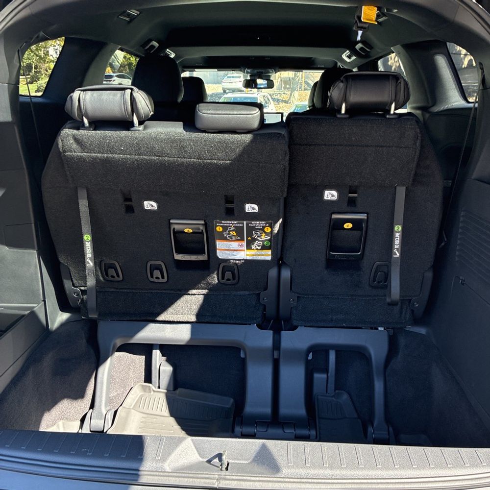2025 Toyota Sienna Woodland Edition