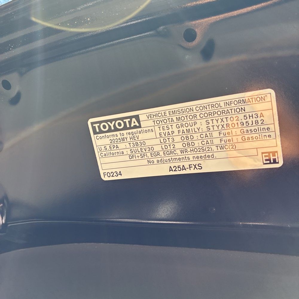 2025 Toyota Sienna Woodland Edition