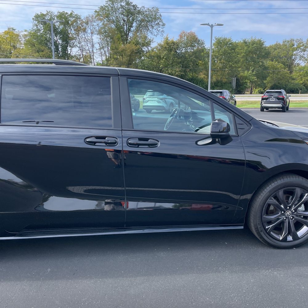 2025 Toyota Sienna XSE 7-Passenger