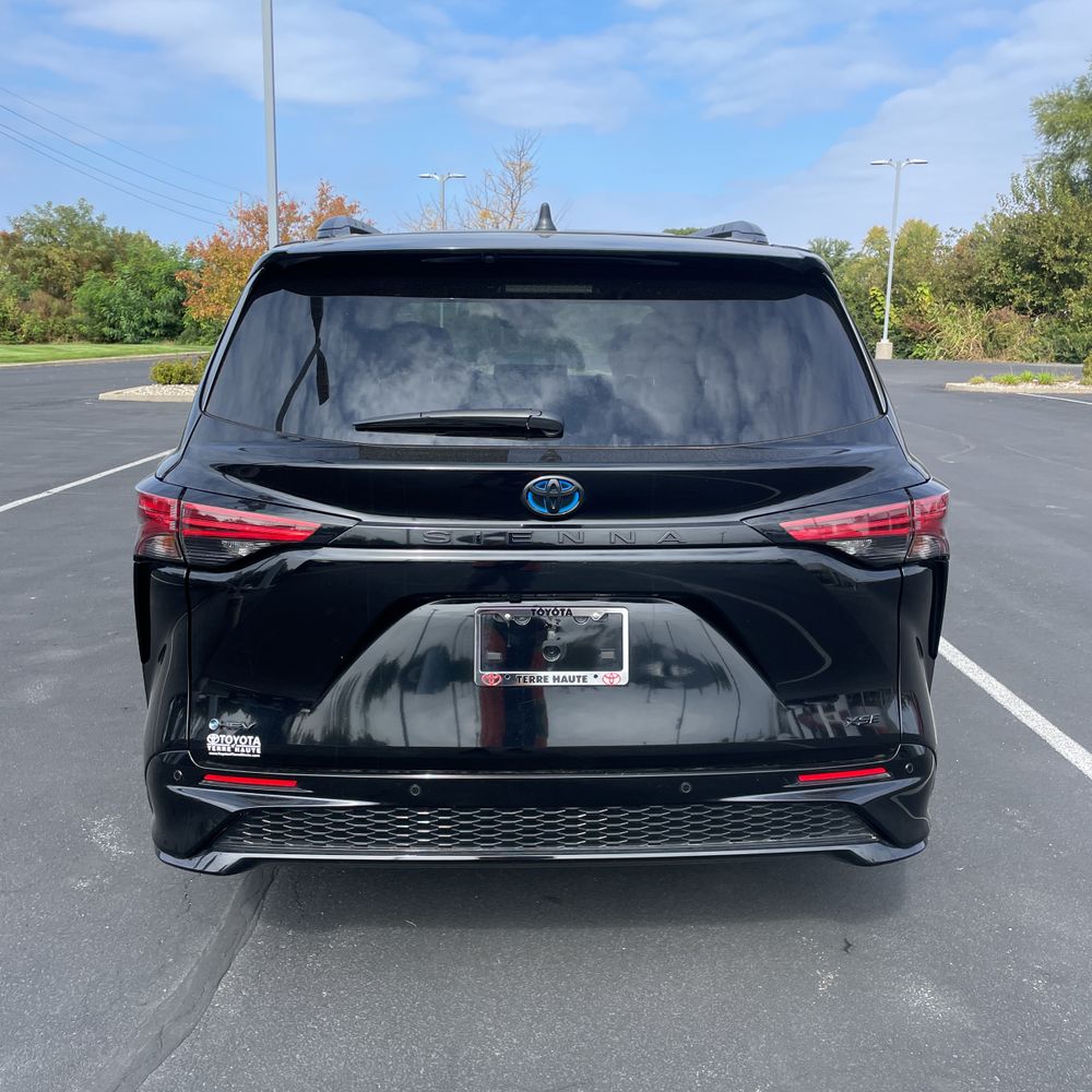 2025 Toyota Sienna XSE 7-Passenger