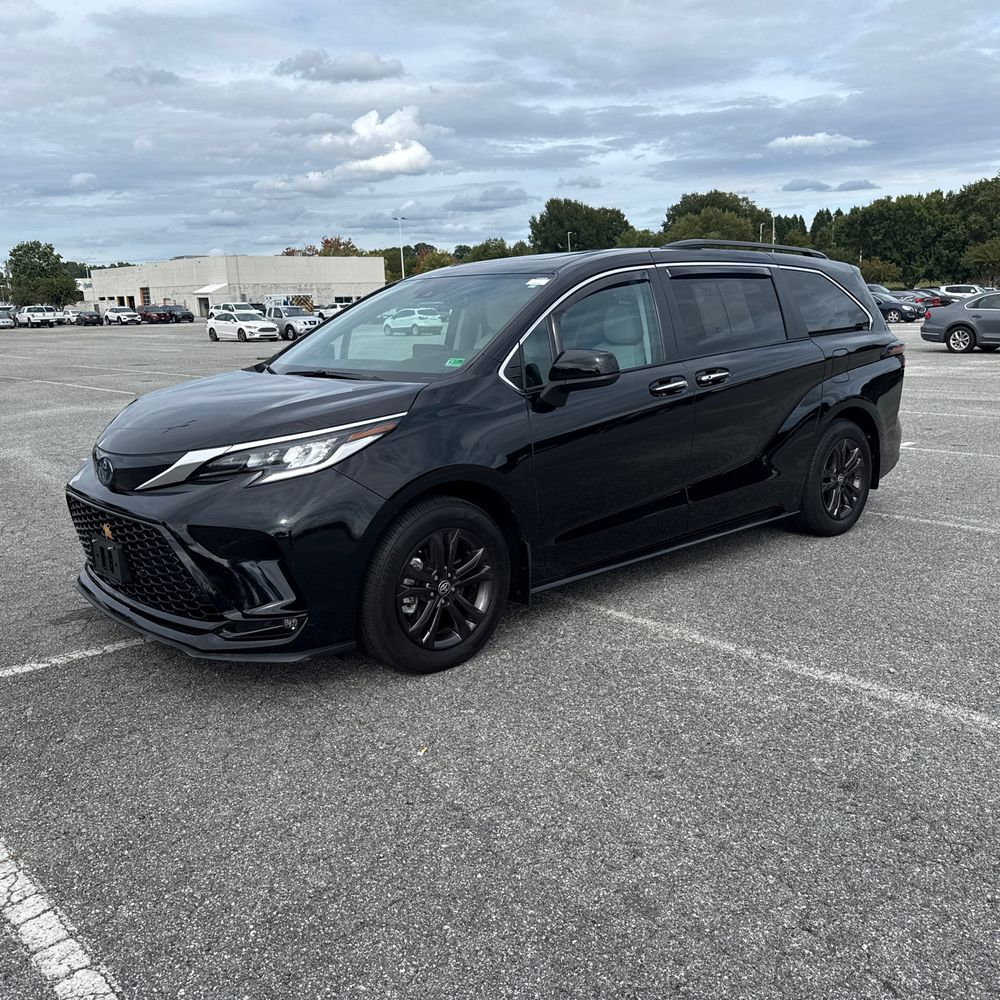 2024 Toyota Sienna XSE 7-Passenger