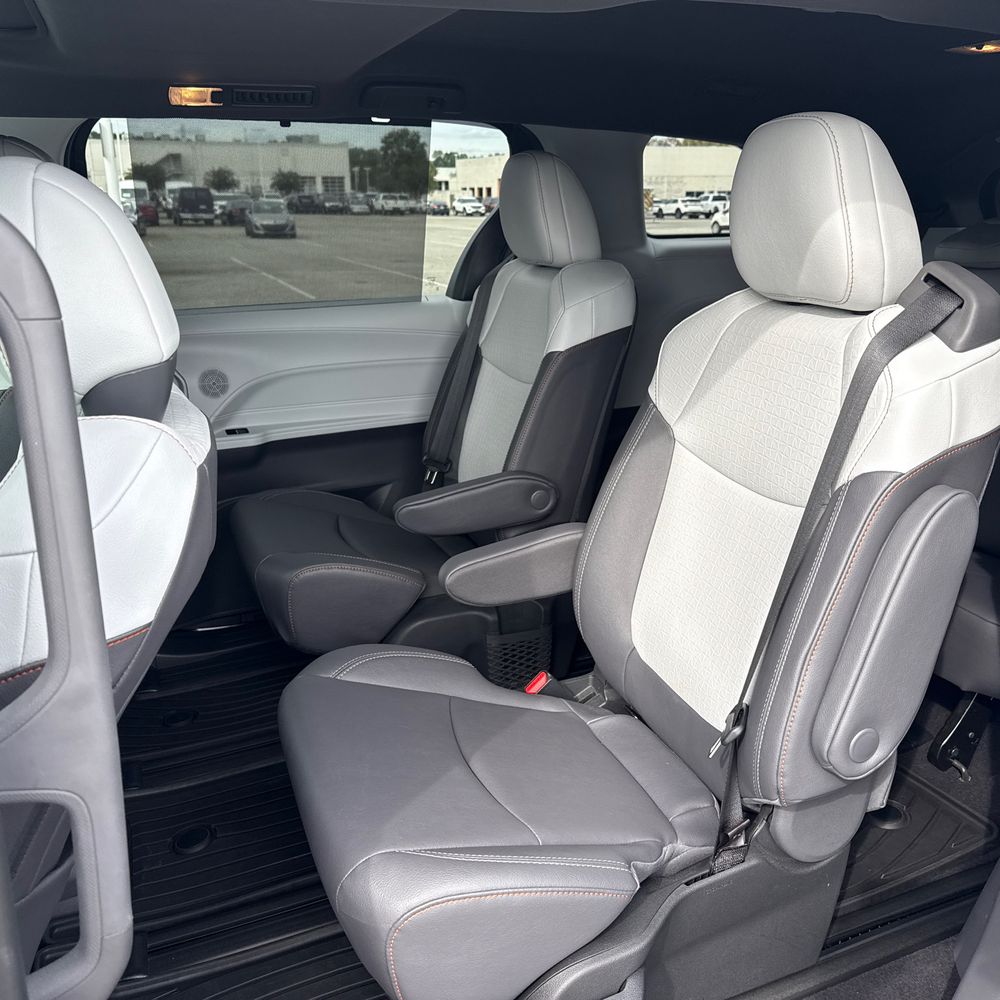 2024 Toyota Sienna XSE 7-Passenger