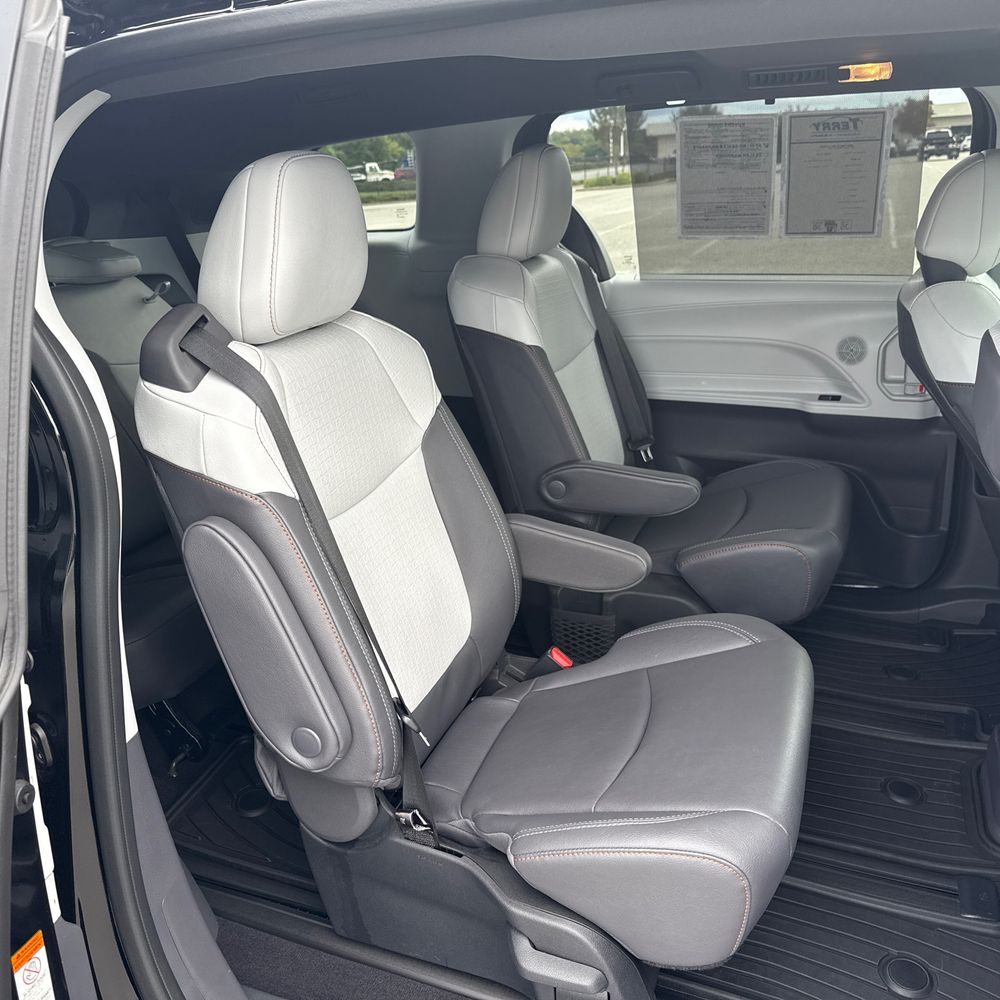 2024 Toyota Sienna XSE 7-Passenger