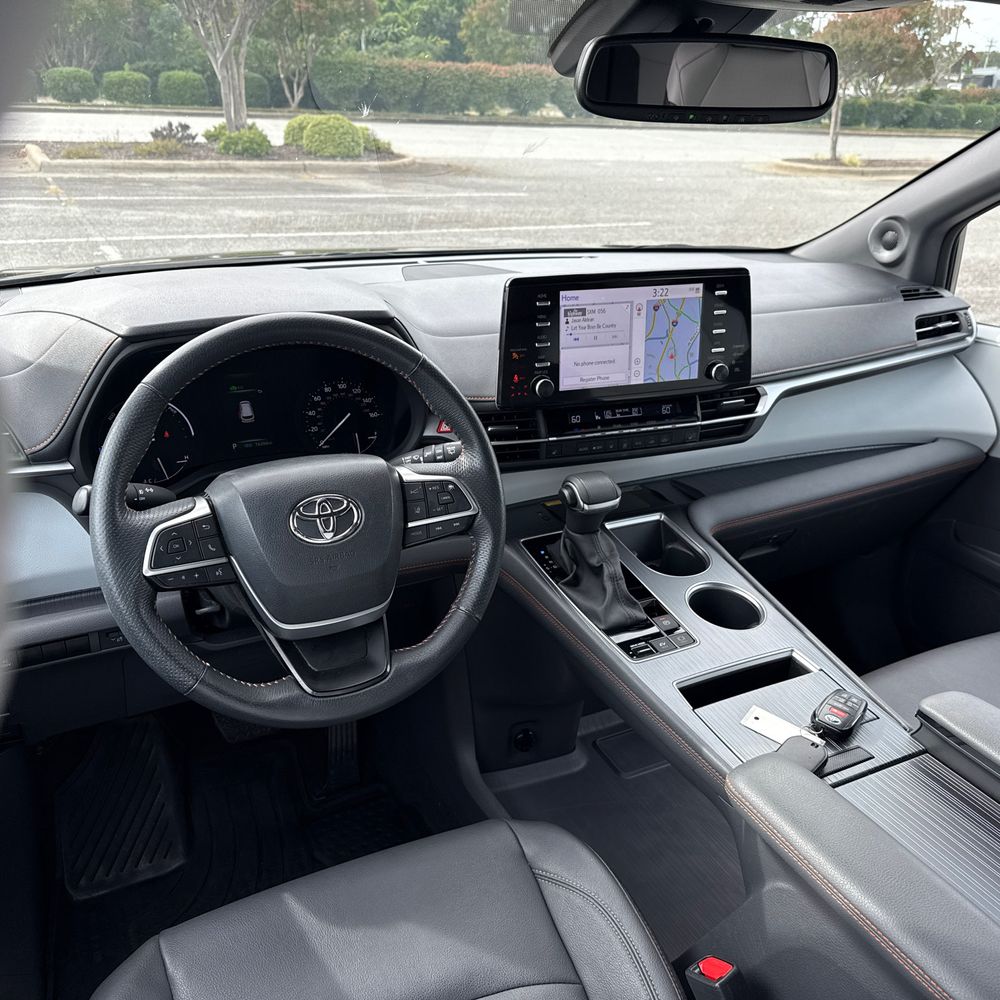 2024 Toyota Sienna XSE 7-Passenger